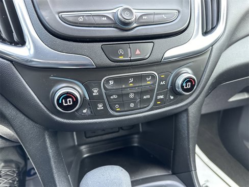 Used 2023 Chevrolet Equinox LT image 18