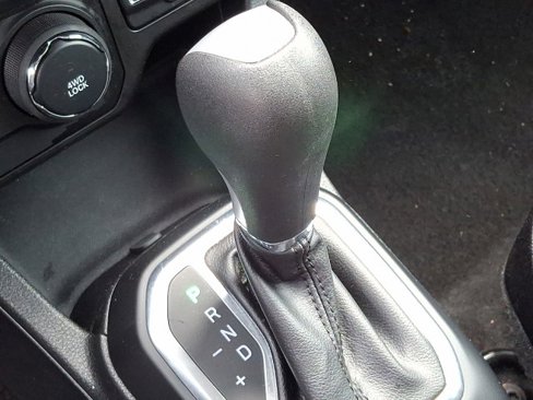 Used 2019 Jeep Renegade Altitude w/ Quick Order Package 2XM image 22