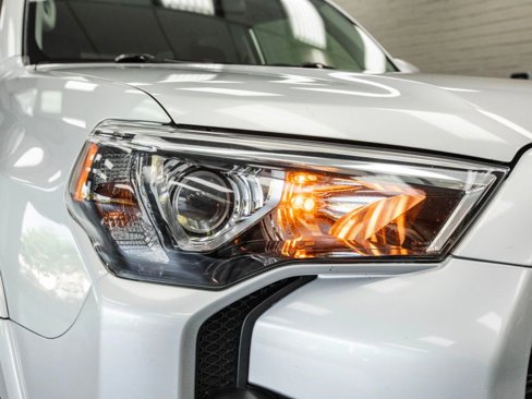 Used 2017 Toyota 4Runner SR5 image 9