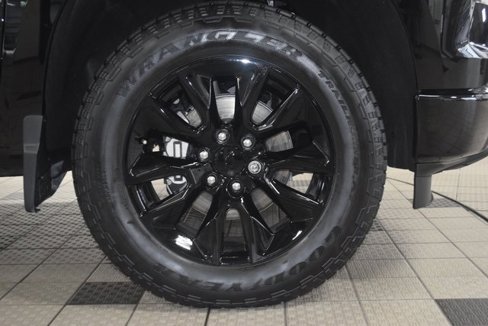 Used 2024 Chevrolet Silverado 1500 RST w/ Convenience Package II image 13