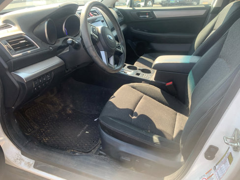 Used 2017 Subaru Outback 2.5i Premium image 9