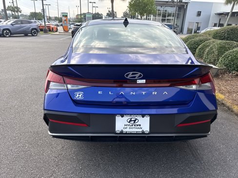 New 2025 Hyundai Elantra Sport image 3