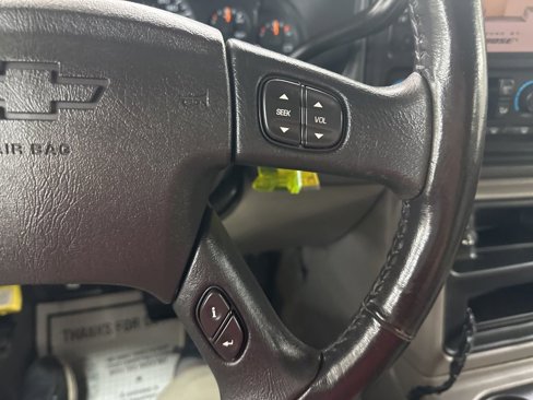 Used 2005 Chevrolet Suburban LT w/ Preferred Equipment Group image 39