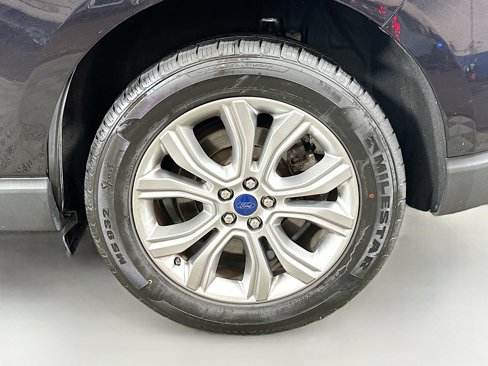 Used 2022 Ford Edge Titanium image 28