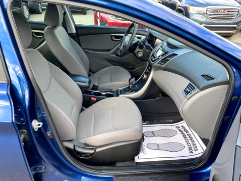 Used 2015 Hyundai Elantra SE w/ Option Group 02 image 13