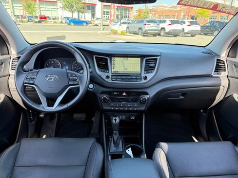 Used 2017 Hyundai Tucson SE Plus image 9