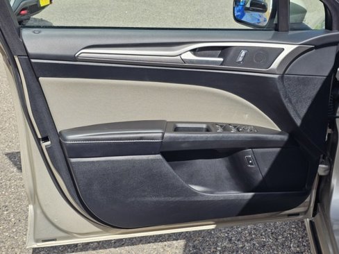 Used 2017 Ford Fusion S image 20