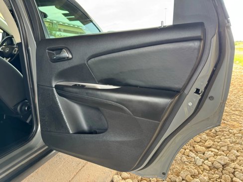 Used 2020 Dodge Journey SE w/ SE Popular Equipment Group image 22