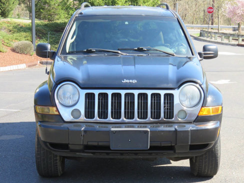 Used 2005 Jeep Liberty Limited image 5