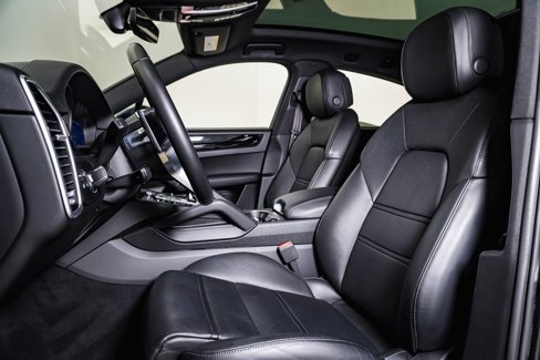 Certified 2022 Porsche Cayenne Coupe image 5