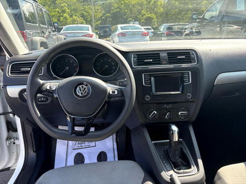 Used 2018 Volkswagen Jetta S image 12