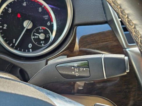 Used 2015 Mercedes-Benz GL 320 BlueTEC 4MATIC image 23