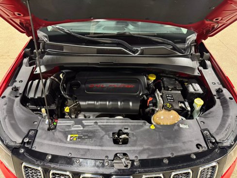 Used 2018 Jeep Compass Latitude w/ Cold Weather Group image 61