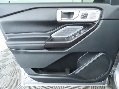Used 2020 Ford Explorer ST w/ ST Street Pack image 26