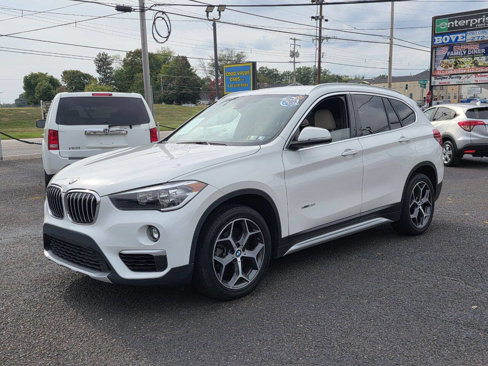 Used 2018 BMW X1 xDrive28i image 1
