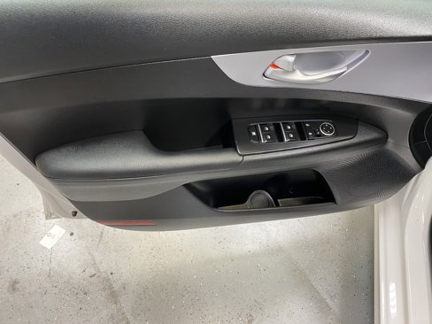 Used 2024 Kia Forte LXS image 19