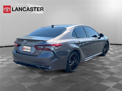 Used 2022 Toyota Camry XSE image 5