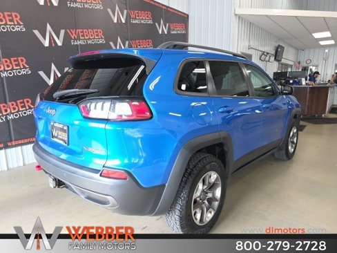 Used 2019 Jeep Cherokee Trailhawk w/ Cold Weather Group image 4