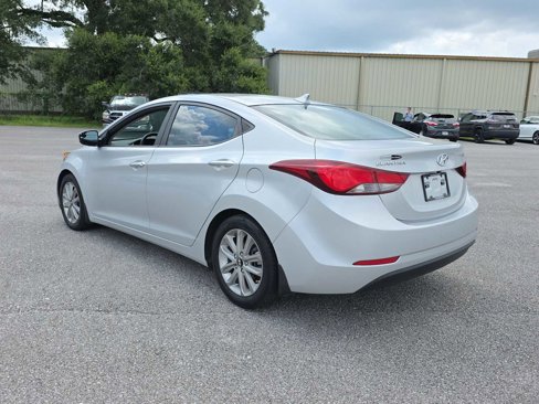Used 2015 Hyundai Elantra SE w/ Option Group 02 image 5