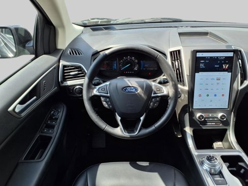 Used 2024 Ford Edge SEL w/ Convenience Package image 8