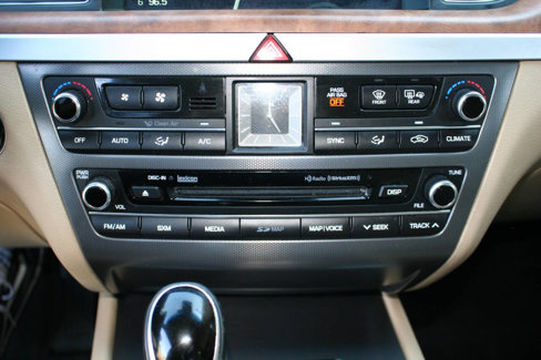 Used 2015 Hyundai Genesis 3.8 w/ Option Group 02 image 13