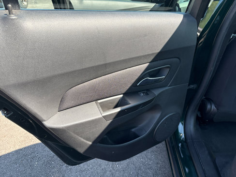 Used 2014 Chevrolet Cruze LT w/ Technology Package image 13