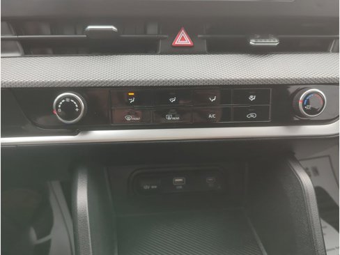 Used 2024 Kia Sportage LX image 25