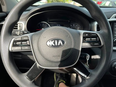 Used 2019 Kia Sorento L image 13