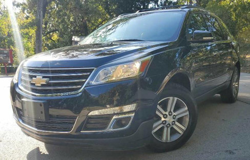 Used 2017 Chevrolet Traverse LT image 1