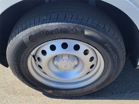 New 2025 Ford Maverick XL image 12