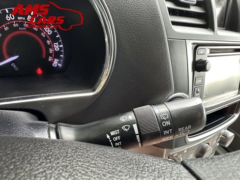 Used 2013 Toyota Highlander Plus image 23