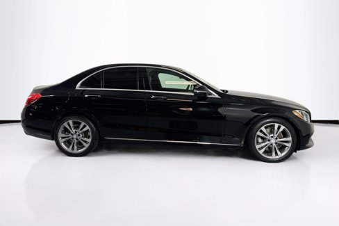 Used 2017 Mercedes-Benz C 300 Sedan image 4