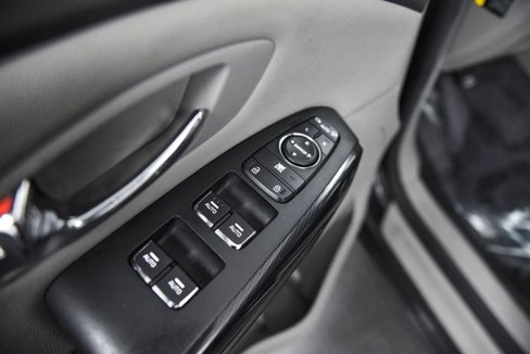 Used 2017 Kia Sedona EX image 10