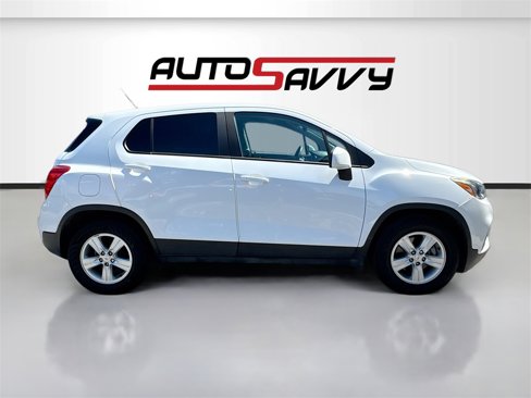 Used 2020 Chevrolet Trax LS w/ Tint and Cruise Package image 8