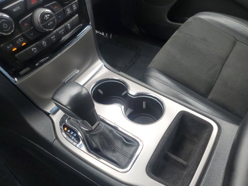 Used 2020 Jeep Grand Cherokee Altitude image 19