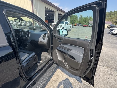 Used 2016 Chevrolet Colorado Z71 image 36