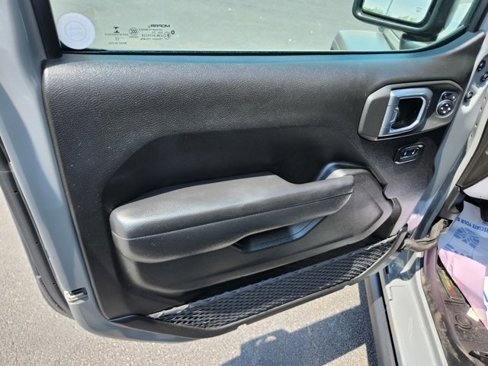 Used 2022 Jeep Wrangler Willys image 36