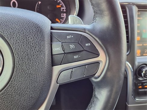 Used 2017 Jeep Grand Cherokee Altitude image 22