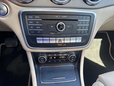 Used 2018 Mercedes-Benz GLA 250 image 9