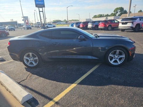 Used 2023 Chevrolet Camaro LT image 8