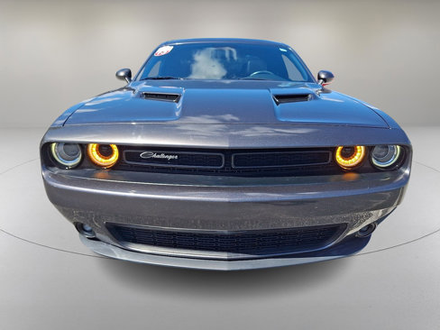 Used 2015 Dodge Challenger SXT Plus image 3