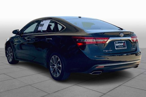 Used 2017 Toyota Avalon XLE image 11