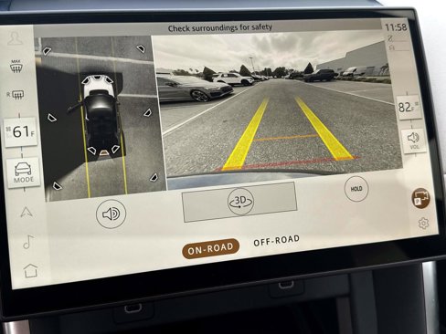 New 2024 Land Rover Discovery Sport S image 22