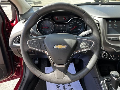 Used 2017 Chevrolet Cruze LT w/ Convenience Package image 27