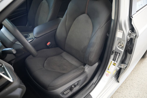 Used 2018 Toyota Camry LE image 26