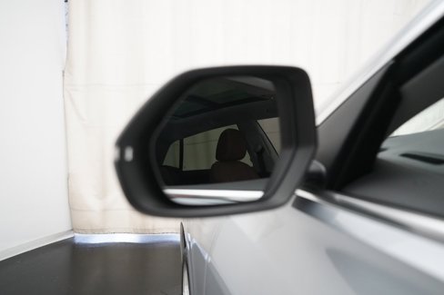 Used 2022 Audi Q8 Premium image 26