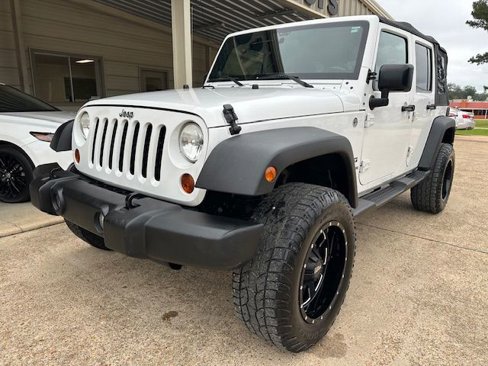 Used 2012 Jeep Wrangler Unlimited Sport image 11