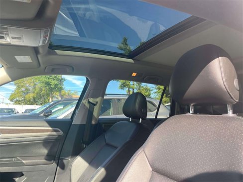 Used 2019 Volkswagen Atlas SEL R-Line image 19