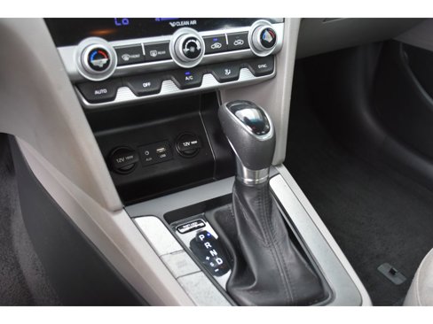 Used 2020 Hyundai Elantra SEL image 25