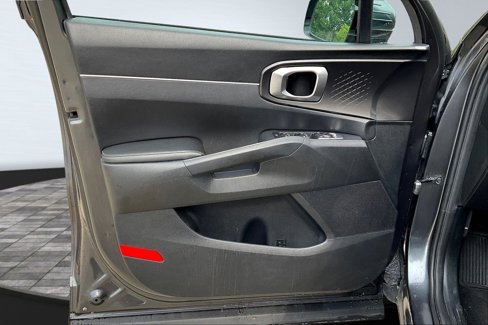 Used 2022 Kia Sorento LX image 22